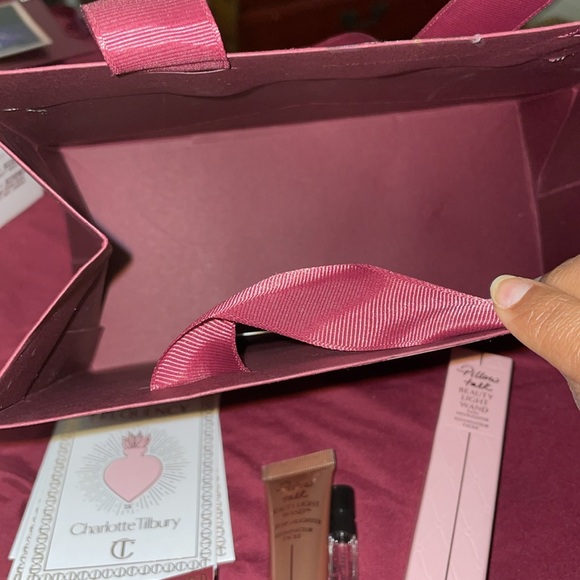 Charlotte Tilbury BEAUTY LIGHT WAND PILLOW TALK MEDIUM SET - Picture 9 of 16